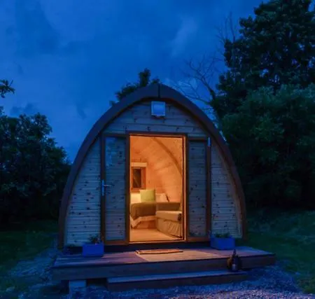 Campismo de Luxo Farmyard Lane Glamping *